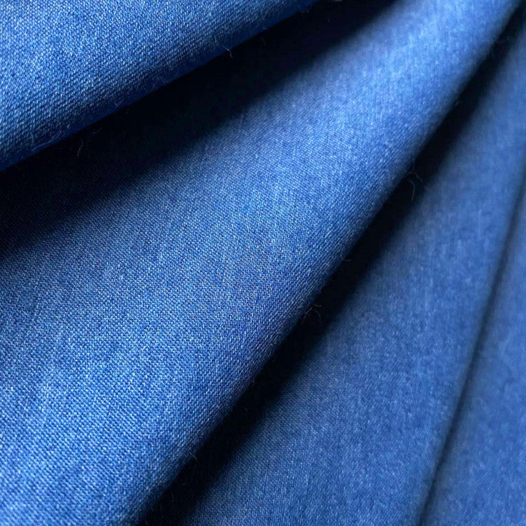 Lora™ | Sommerkleid aus Mid-Denim mit V-Ausschnitt
