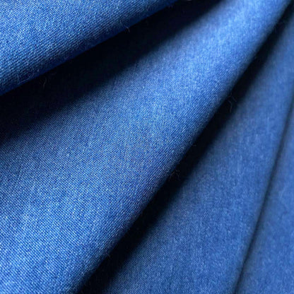 Lora™ | Sommerkleid aus Mid-Denim mit V-Ausschnitt