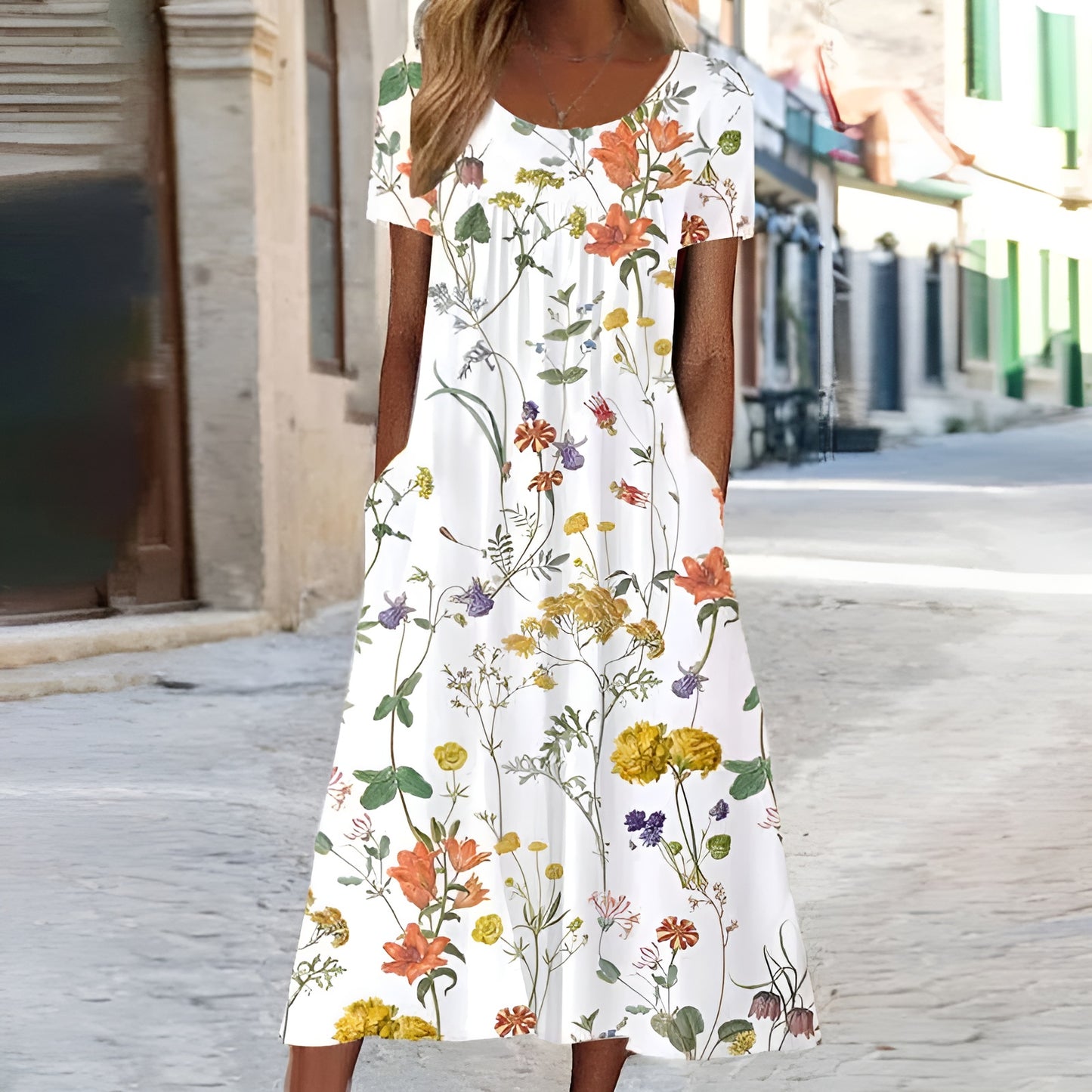Anouk™ – Blumengewand mit Schutz am Bauch